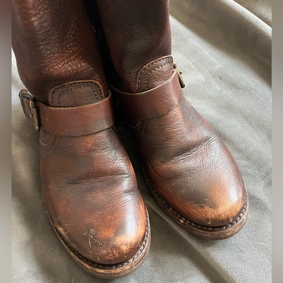 Frye. 7 Women's Veronica Tall Slouch Boot - Picture 13 of 16